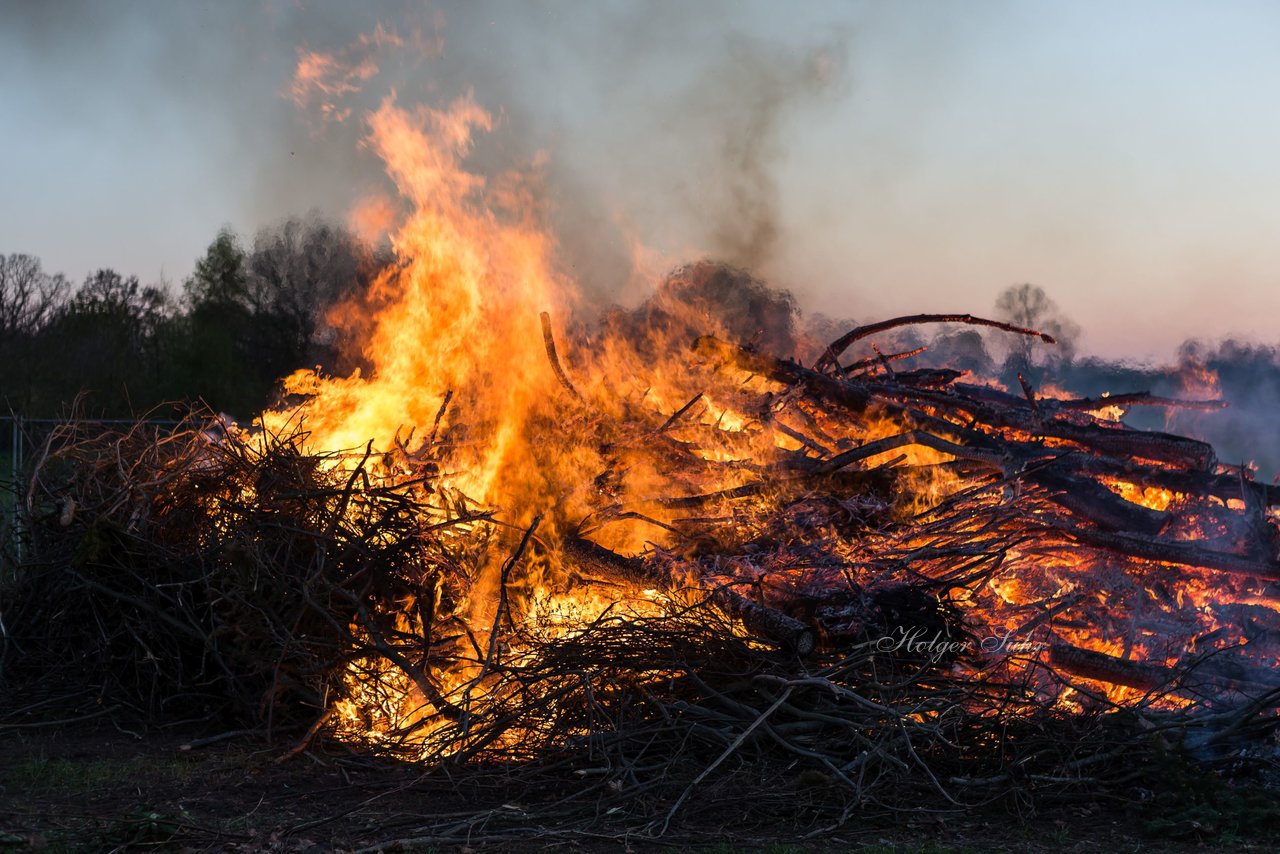 Bild 7 - Osterfeuer